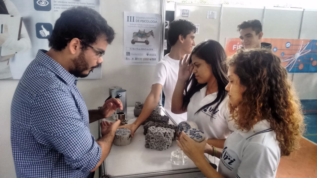 XVII FETEC - Faculdade Ari de Sá